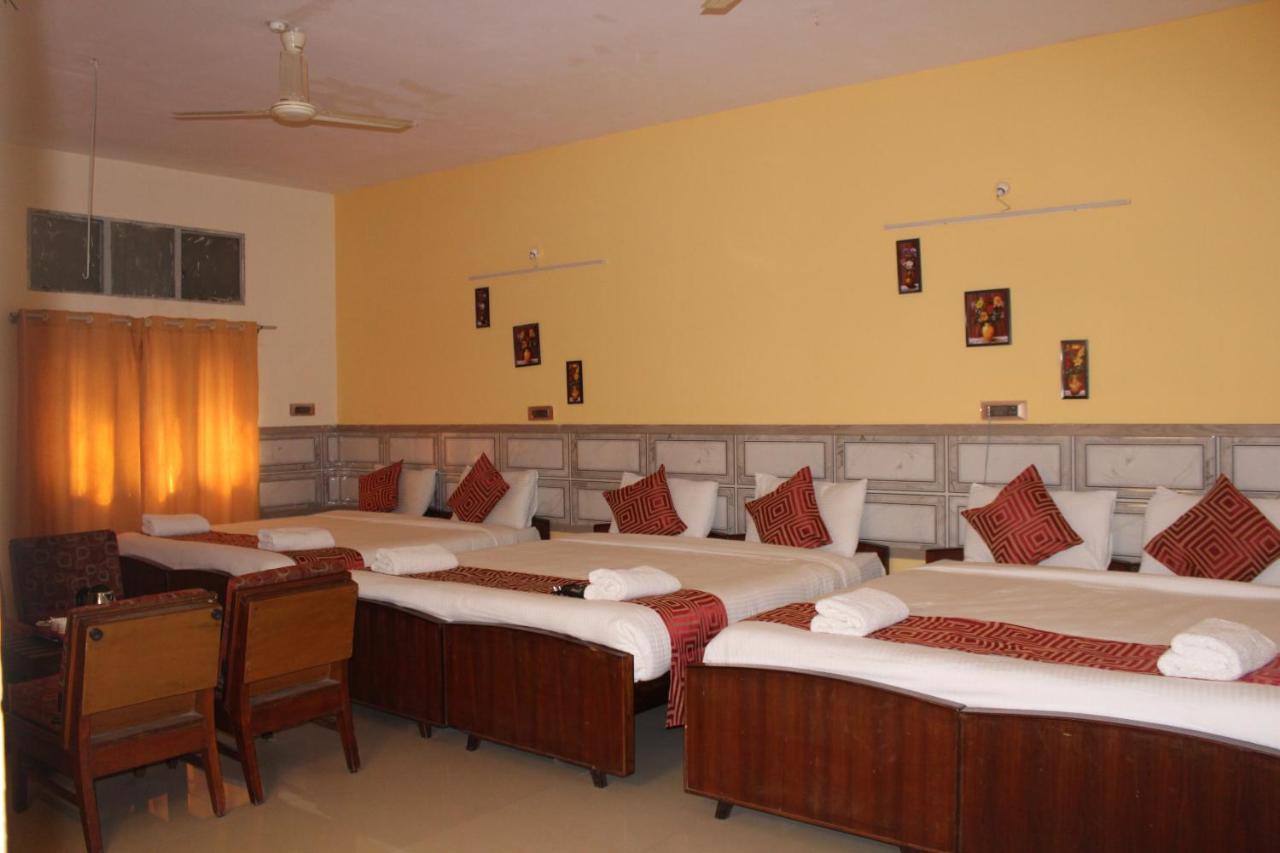 Kaveri Hotel Bed&Breakfast Mysore Eksteriør bilde